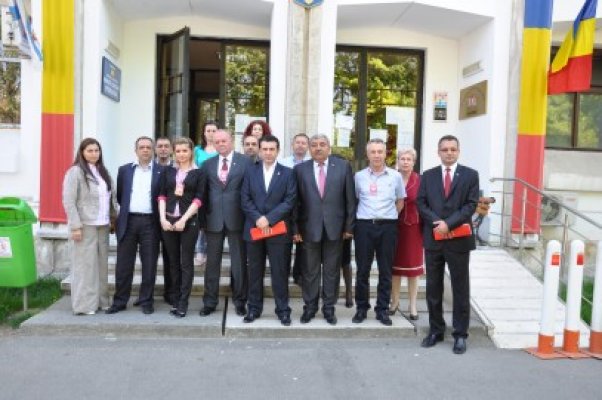 El este Claudiu Iorga Palaz. Credeţi că merită un mandat de primar al municipiului Constanţa?